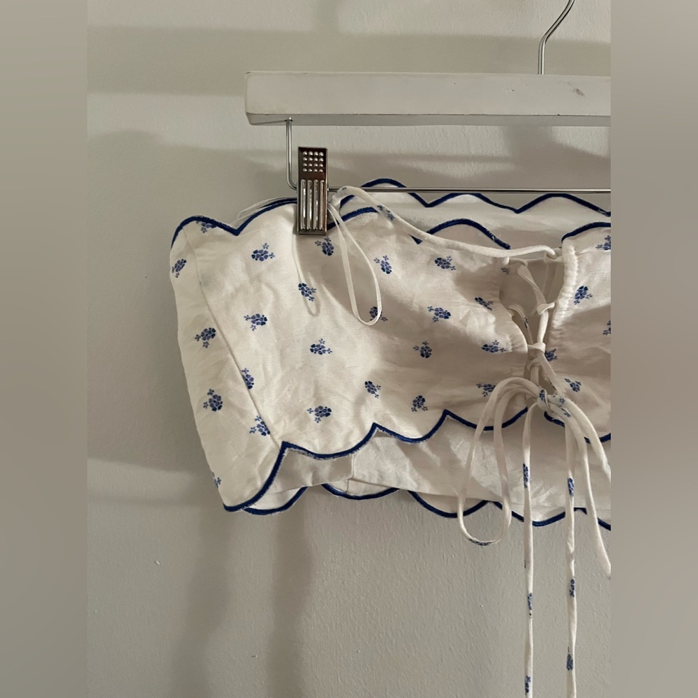 H&M White and Blue Floral Linen Crop Top - Picture 8 of 12